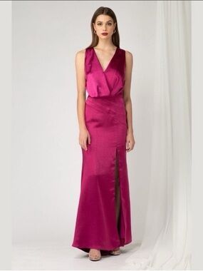 Adelyn Rae Tasha Satin Sleeveless V-Neck Fuchsia Maxi Gown Dress XS